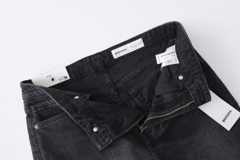 Spodnie BERSHKA 38